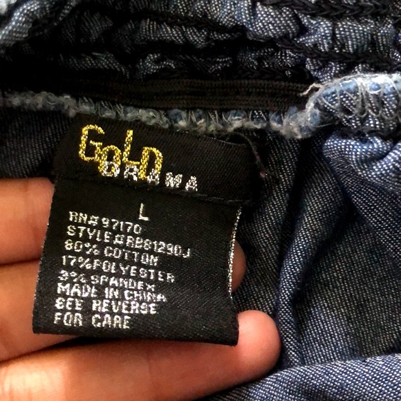 short ruffled jean romper - Picture 3 of 3